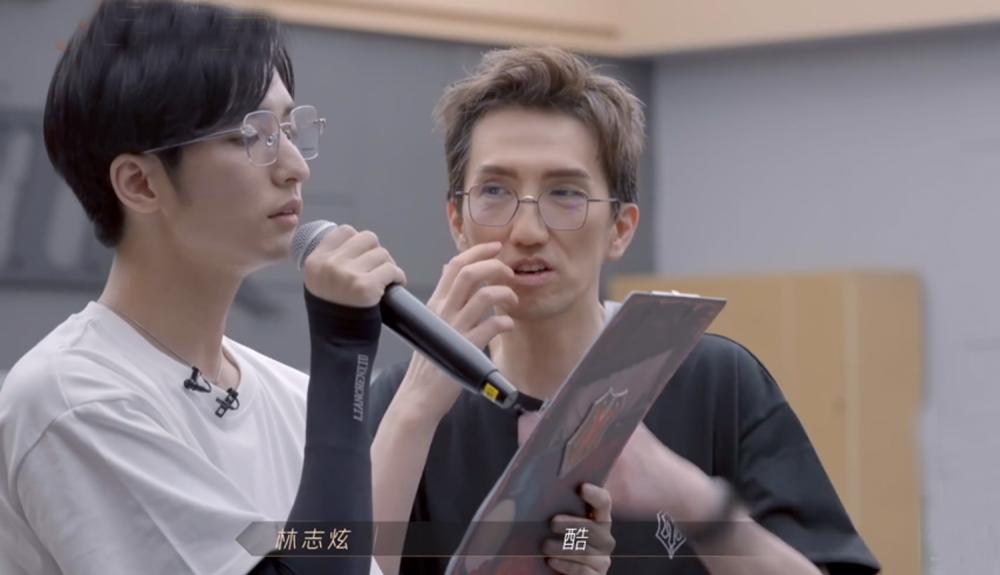 “一公”结束,哥哥们各自精彩,八个部落的队长,谁最受欢迎呢?