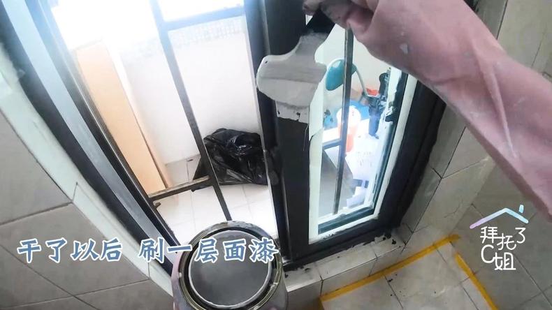 2平米油腻厨房爆改,600元租房厨房改造