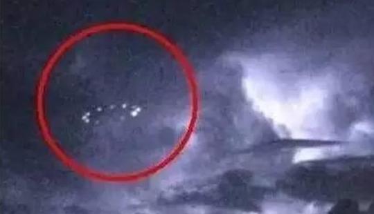 如果外星人突然造访地球怎么样,外星人造访地球拍摄太阳系图片