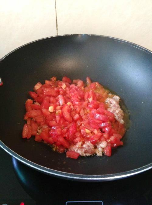 酸酸辣辣的面皮汤,超好吃的热汤面皮推荐