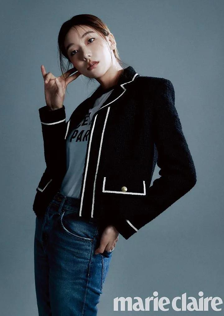 这个被嘲矮的超模火了！一脸硬伤，为啥还被Dior、Prada抢着宠？