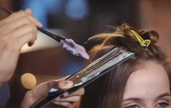 做完头发药膏味怎么去,怎么样可以去除做完头发的药水味