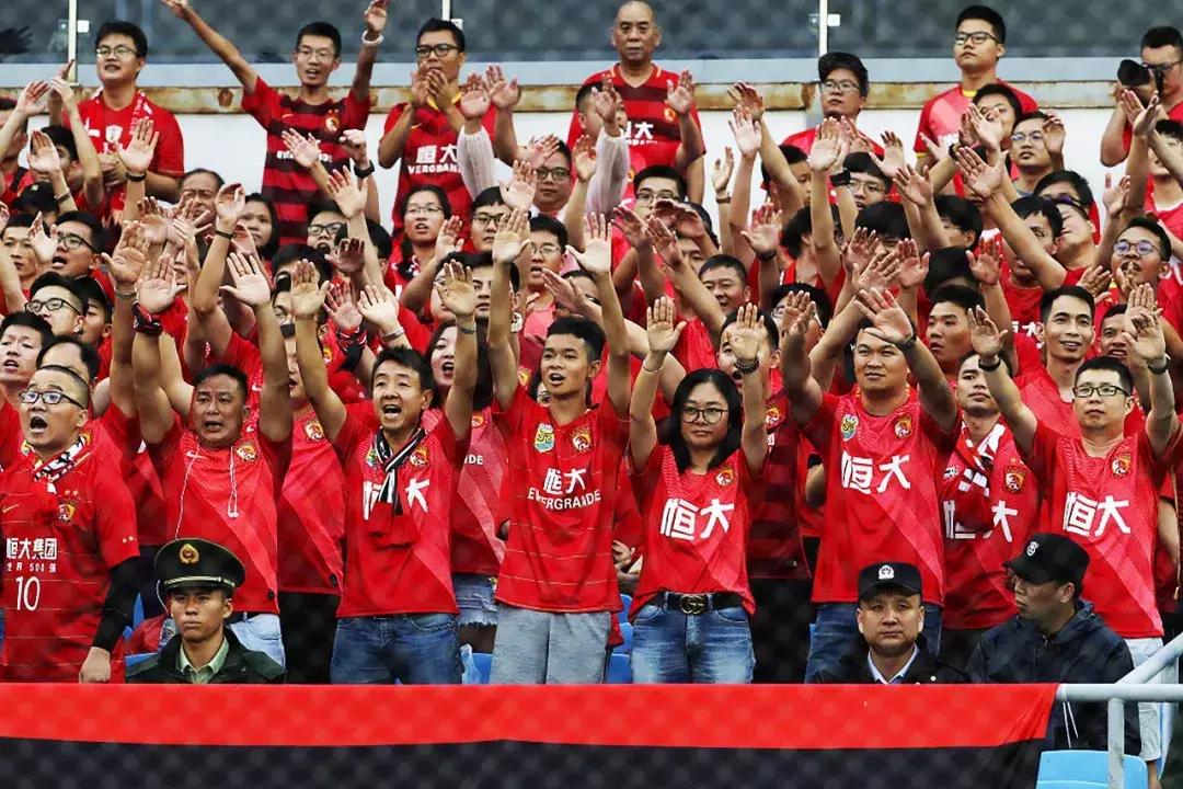 恒大足球亏损情况图表分析,连续2年亏损的st股