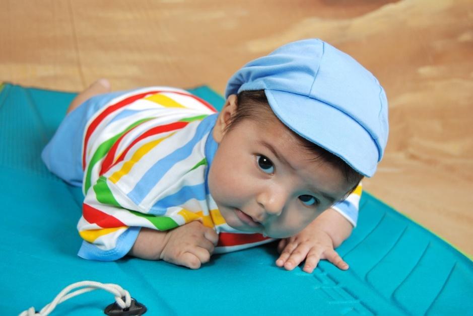 宝宝拒绝用勺子吃辅食怎么办,宝宝拒绝奶粉怎么办