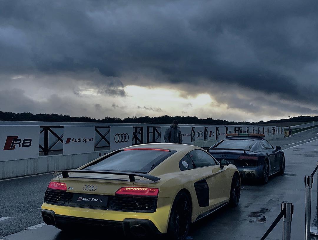 2020奥迪r8v10顶级超跑图片,2017款奥迪r8v10coupe炸街