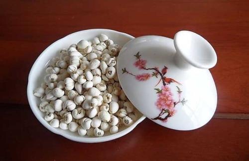 川贝母食疗方润肺又止咳,川贝母药膳