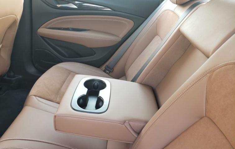 现在君威值不值得入手,150万君威