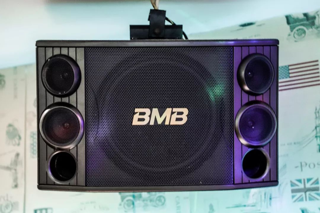 shou家自带食材的火锅店,开在KTV里,人均10+元