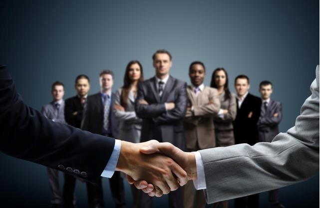 没有门店可以做门业生意吗,铝合金门窗加工厂挣钱吗