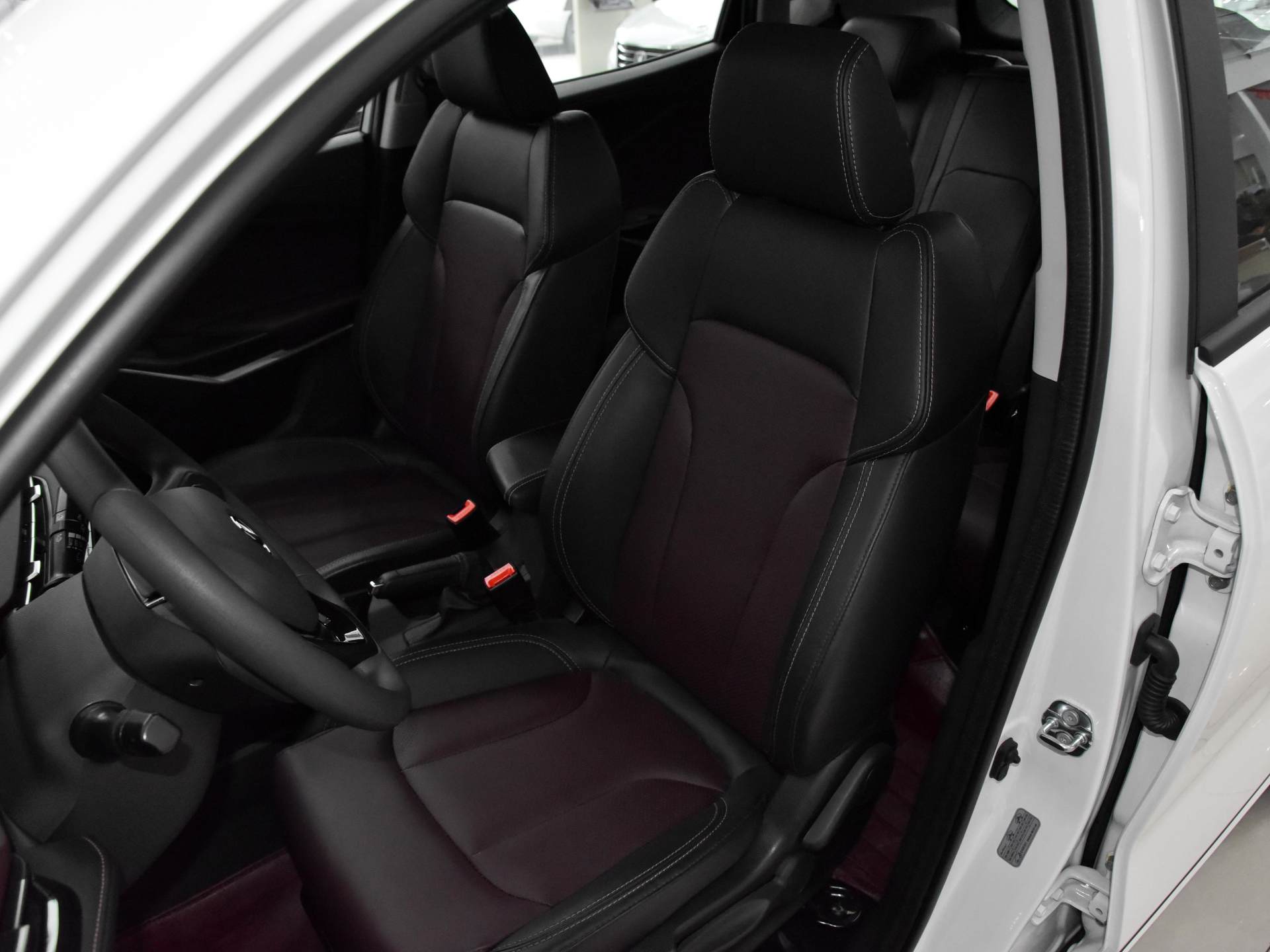 新款长安cs15值得购买吗,要买高性价比大七座suv怎能忽略它