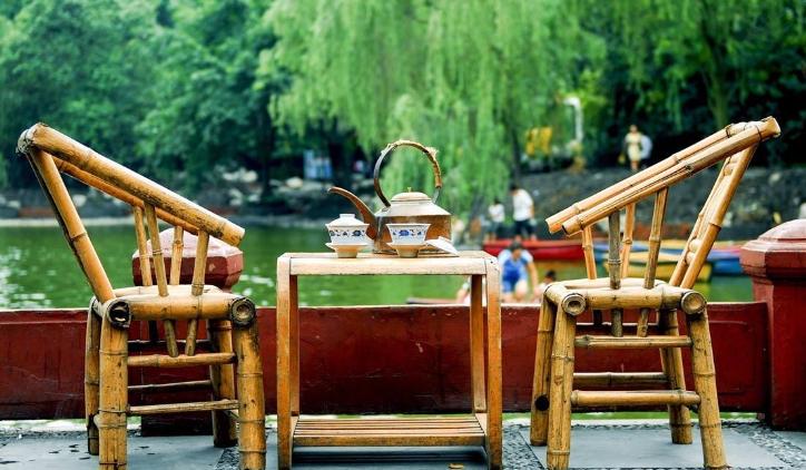 成都302年的宽窄巷:不收门票却被指到处坑人,如今怎样了?