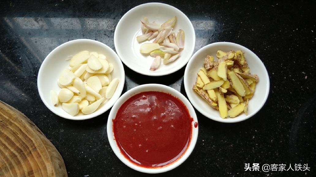 咸香猪脚姜醋蛋广东正宗做法,咸香猪脚的做法高压锅