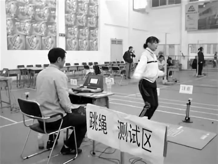 中考跳绳技巧女生,中考跳绳技巧教学
