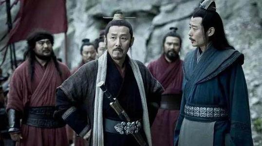 项伯吃里爬外背叛项羽,最后怎样了?难怪叛徒多,连亲戚都靠不住