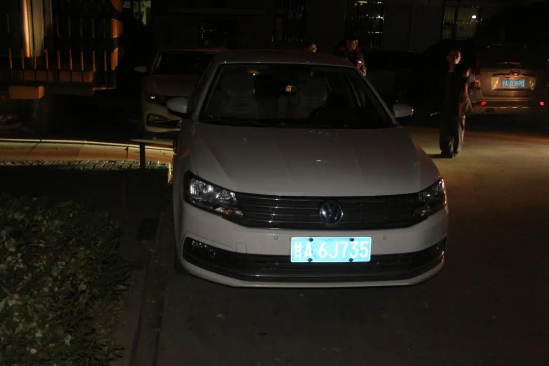 占用消防通道的车主应该怎么处罚,占用消防通道的私家车被拖走