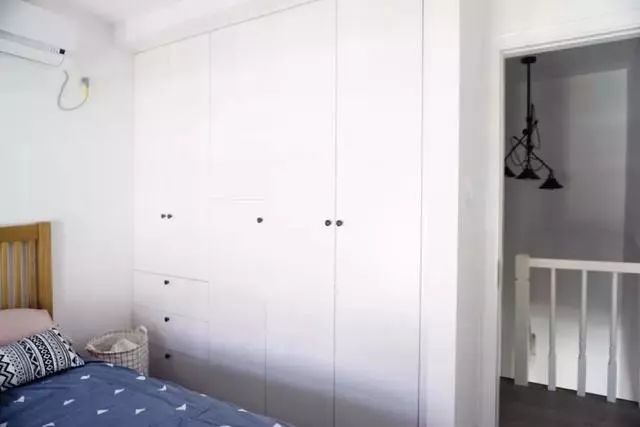 衣柜不到顶该如何处理?学会这4招,教你省下一大笔钱