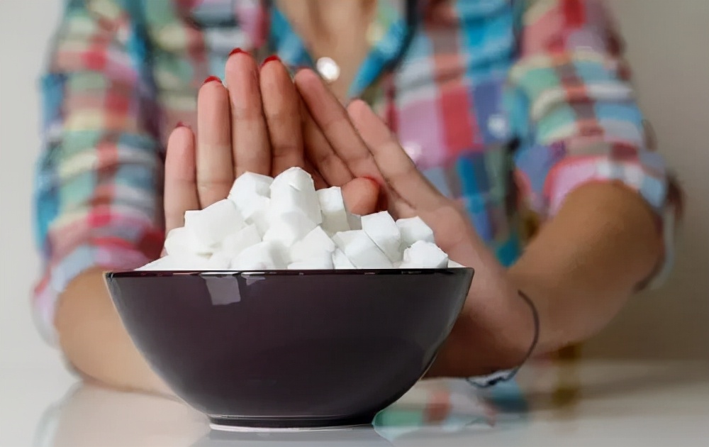 戒糖的人吃糖一个月的变化,成年人戒糖的最佳方法