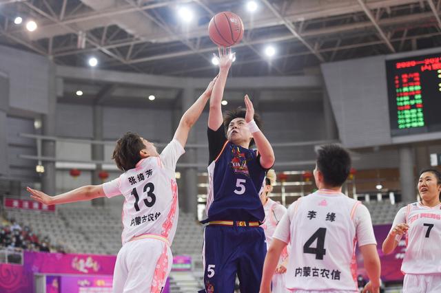 展淑萍防守视频,展淑萍技术犯规