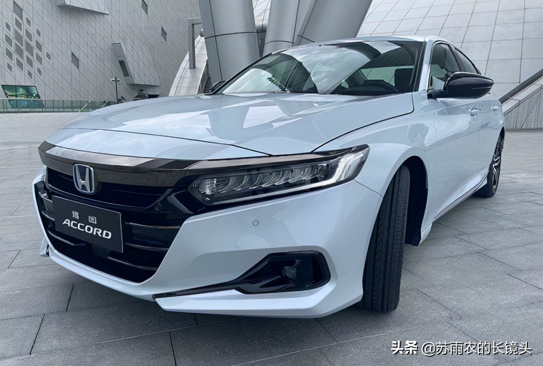 试驾2022款本田雅阁混动锐领版,新款雅阁锐混动