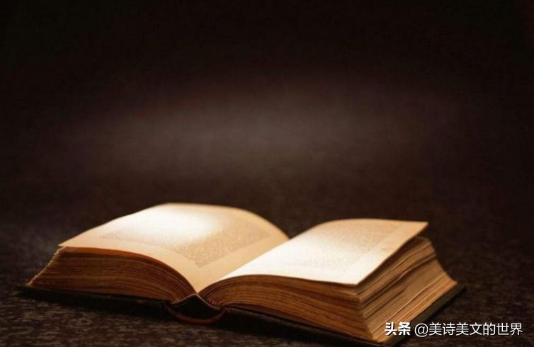 出水芙蓉诗句李白,李白诗句清水出芙蓉