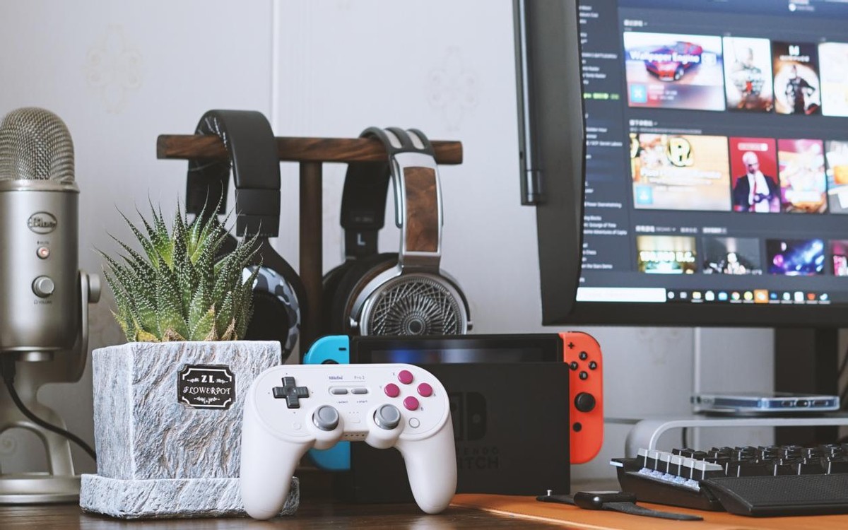 八位堂pro2与switch手柄,游戏玩家必备外设