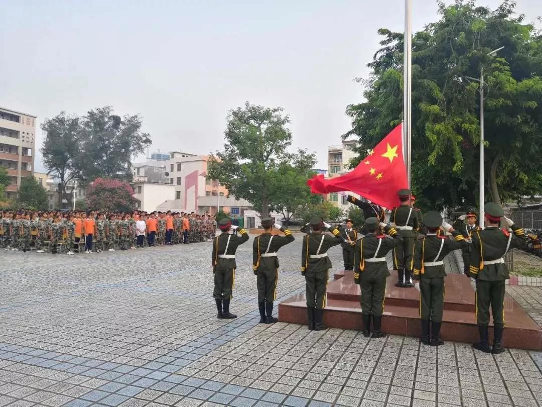 开学啦元气满满迎接新学期到来,见证奇迹的时刻开学