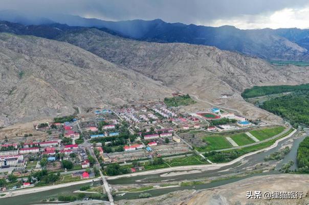 *疆新**可可托海,一个不到5000人的小镇