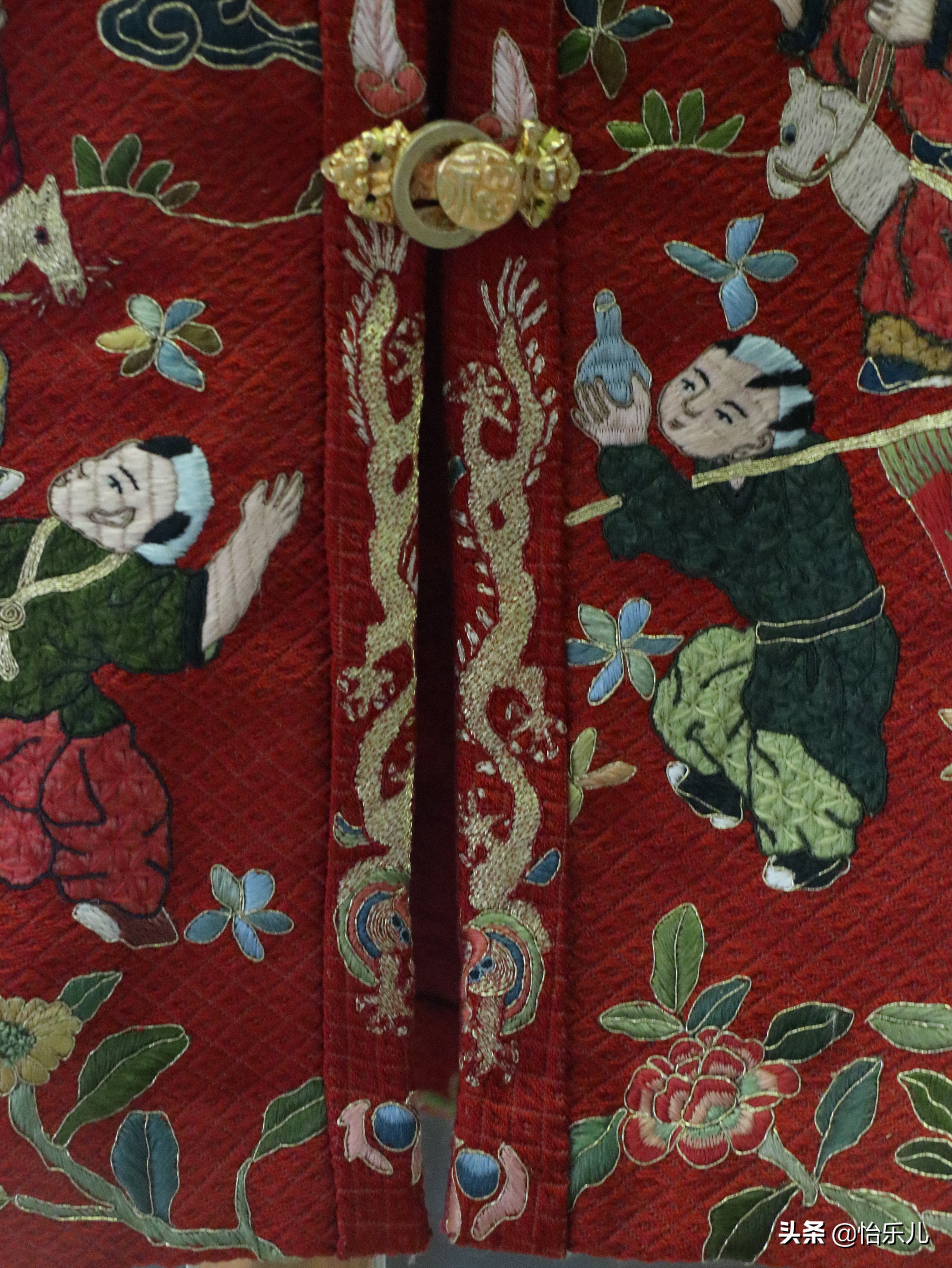 明十三陵出土文物百子衣,明定陵出土服饰