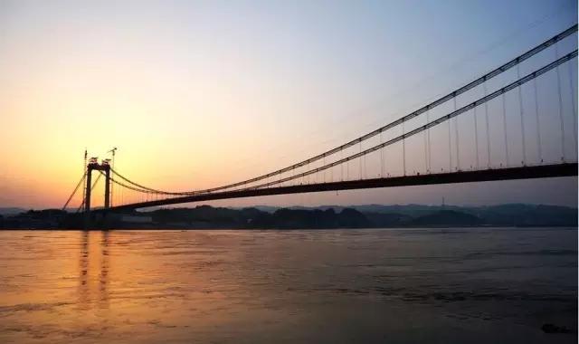 在宜昌的路上最美的风景,去感受大宜昌的美