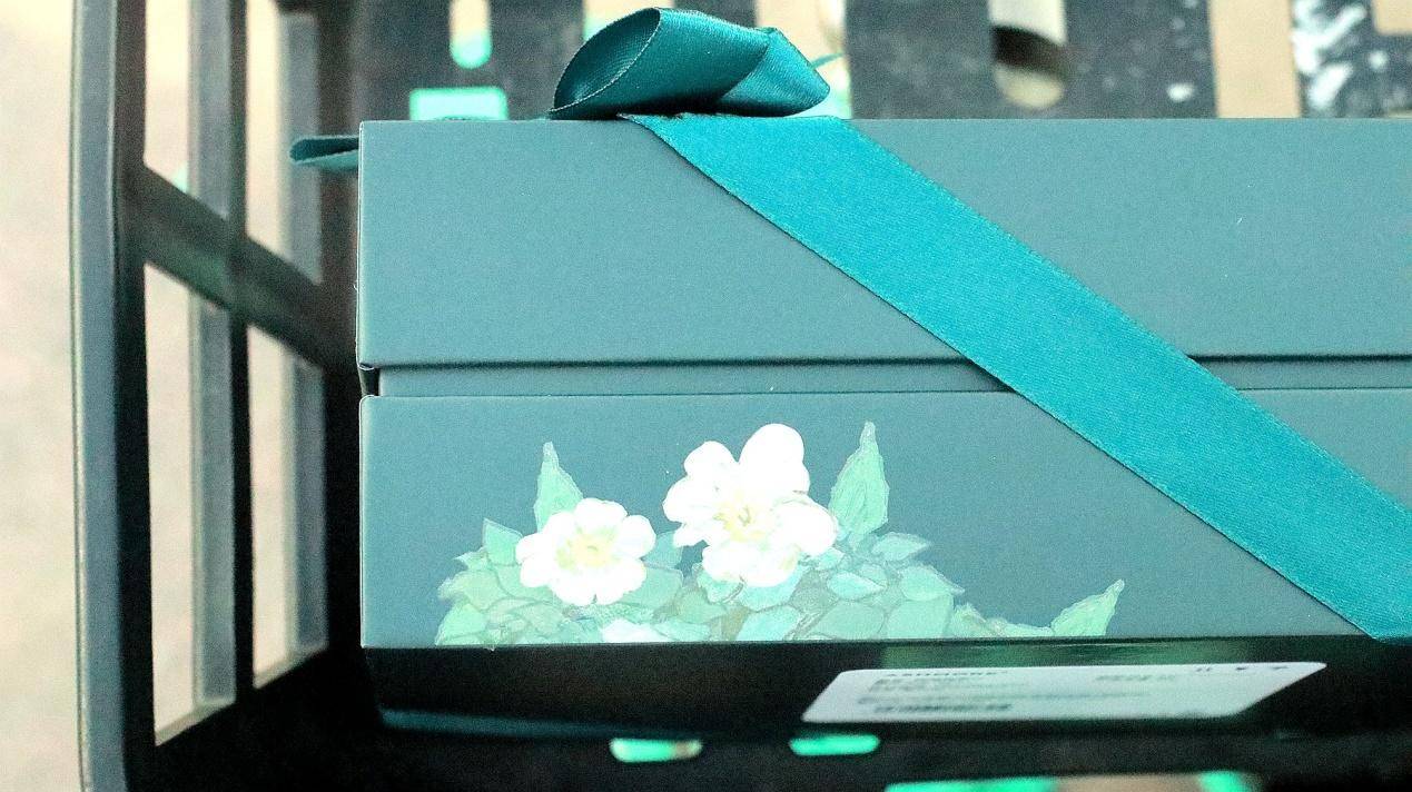 眼部抗皱黑科技仪器,艾诗摩尔眼部按摩仪认证