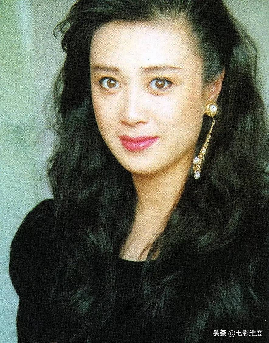 傅艺伟八十年代生活照,金巧巧吸毒还是傅艺伟吸毒