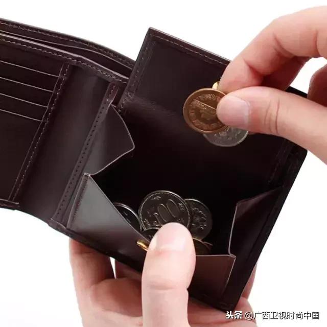 男士怎么选钱包技巧,钱包牌子男士排名