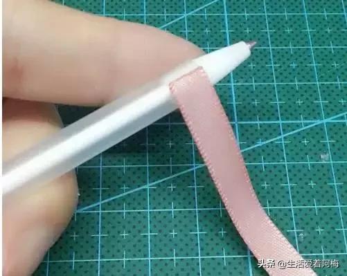 什么纸花送给老师做教师节礼物呢,教师节送给老师一束花手工礼物