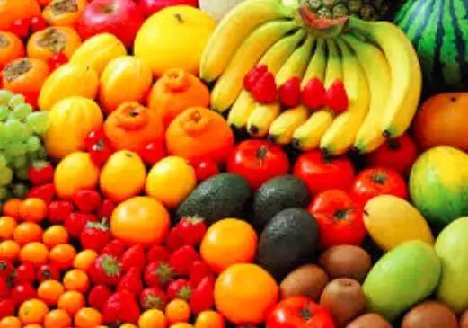 中国游客泰国被警察带走,入境泰国的中国游客