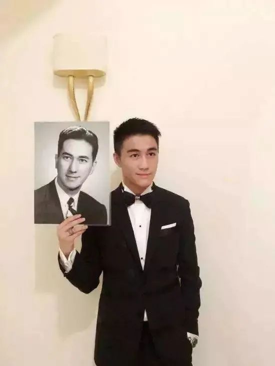 何猷君帅照,何猷君帅气