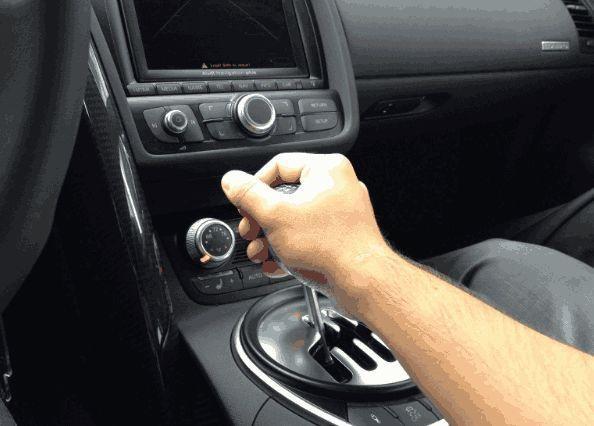 开车有什么技巧提速快点,开车怎么样踩油门省油