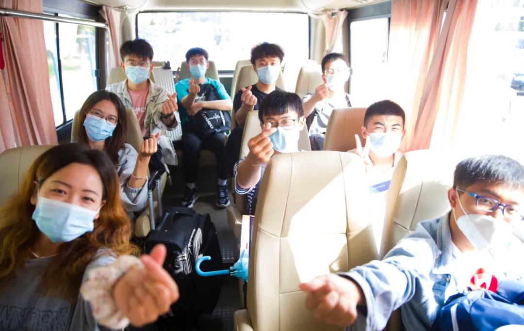 迎接新工人,欢迎新老工人