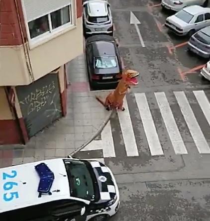 国外疫情封城禁足，想出门想疯了的人们脑洞大开！