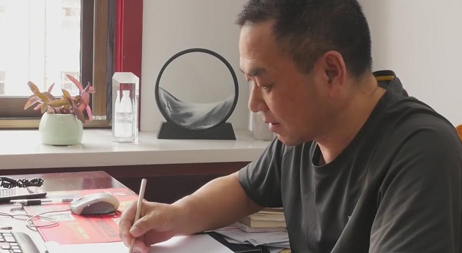 跑狐周记｜北大博士半天走98800步惹争议波马慈善筹款创新高