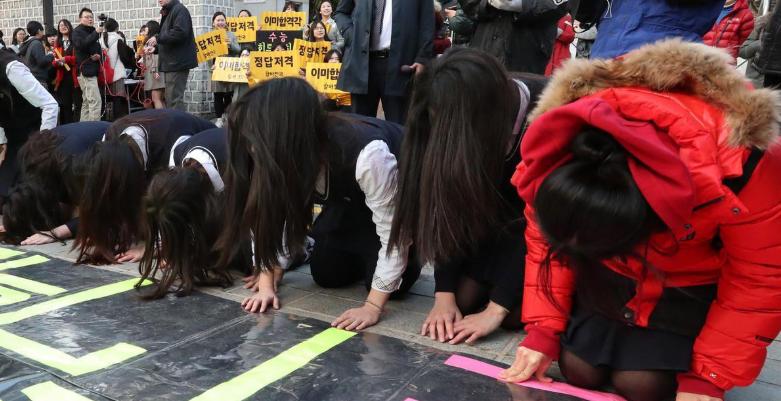 韩国高考天空之城,韩国高考700分