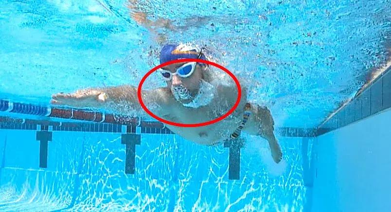 自由泳双侧呼吸的建议,双侧呼吸怎么练