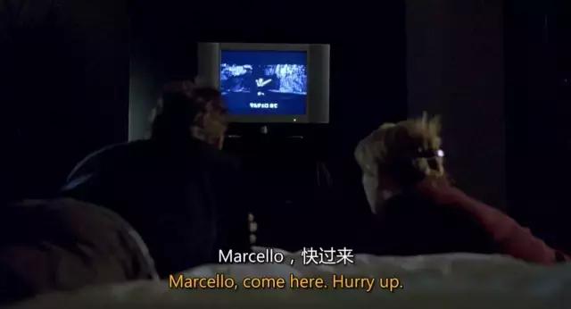 电光幻影的东京，我们无法停止拥抱