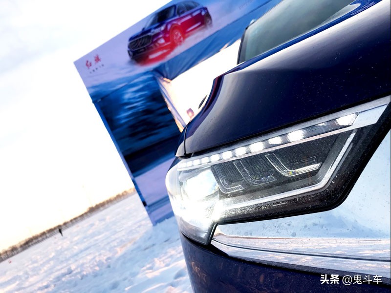 新款红旗hs5四驱顶配试驾,红旗hs5四驱旗享黑色沉浸式体验