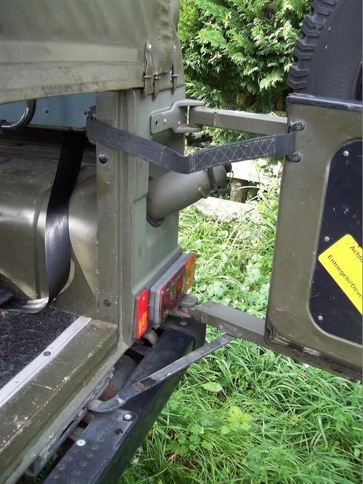 奔驰g六驱越野,六轮七座奔驰g系列越野车