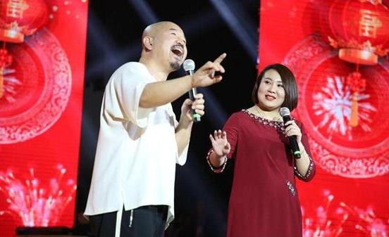 赵本山王小利近照,王小利和师傅赵本山照片大全