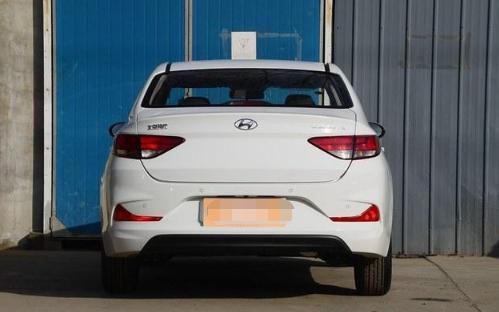 配置高又便宜油耗低的车,现代悦动怎么样值不值得买