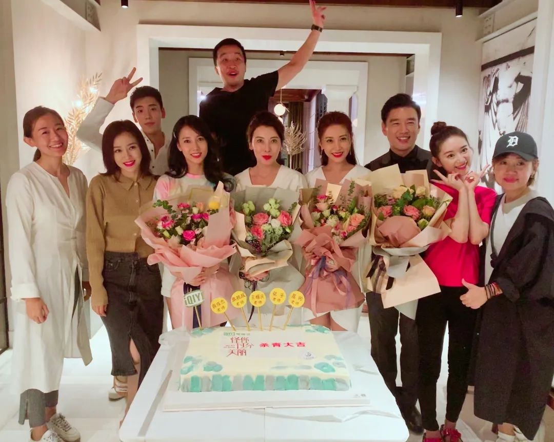 据说《怪美》中范美饰演者晨阳发布了征婚帖？看完不心动算我输