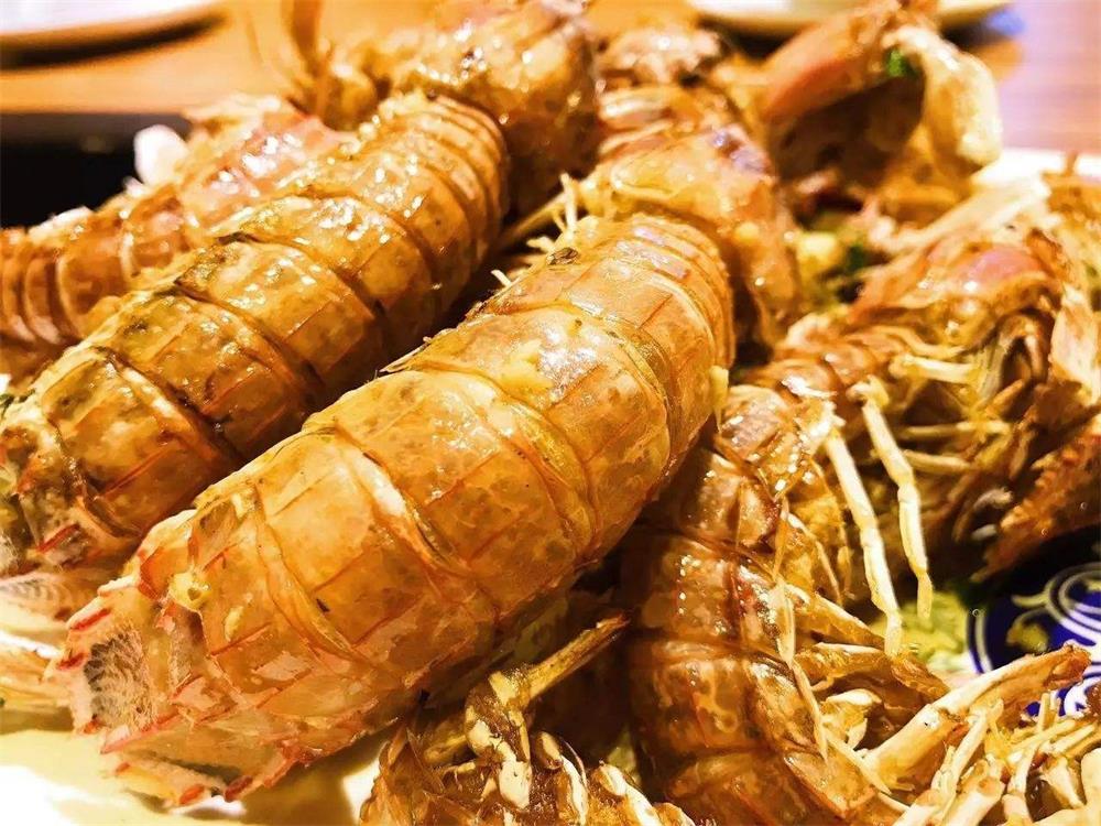 椒盐皮皮虾怎么做好吃又简单,椒盐皮皮虾的椒盐是白的还是红的