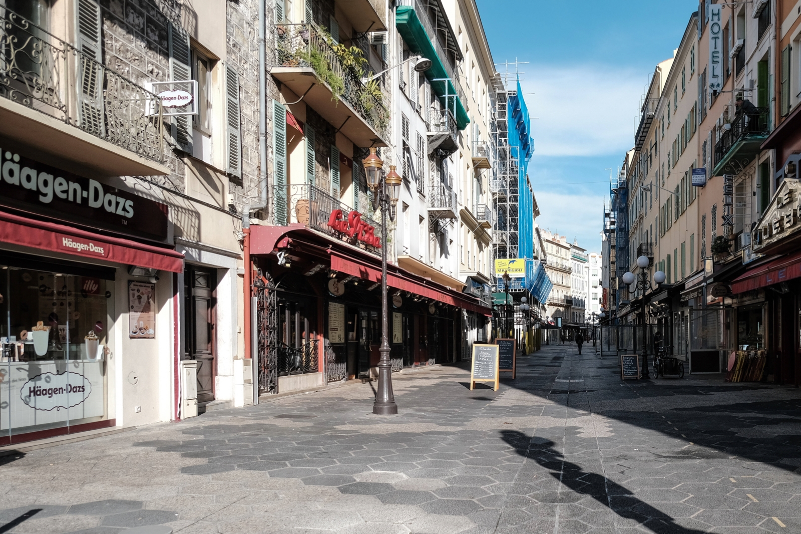 电商时代实体走向消亡,国外为什么电商干不过实体店