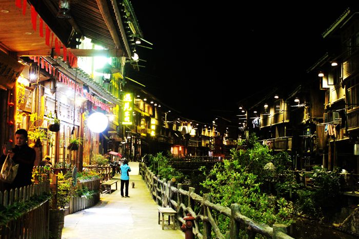 贵州省少数民族侗寨,贵州肇兴侗寨和千户苗寨的区别